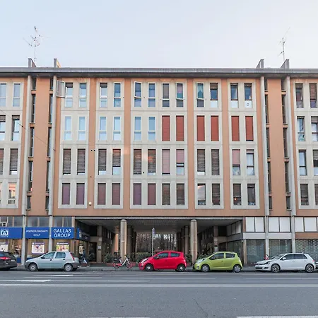 Front Station Apartment - Stazione Centrale Di Bologna Exterior photo
