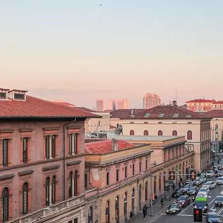 Front Station Apartment - Stazione Centrale Di Bologna Exterior photo